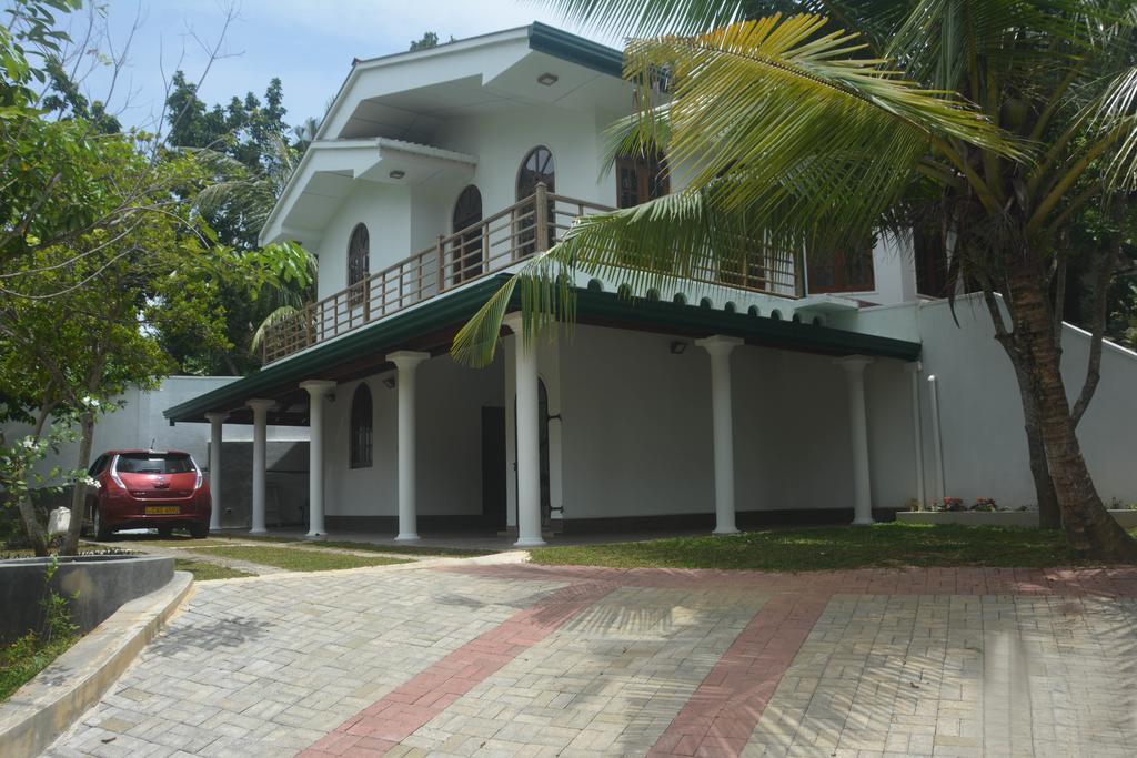 אונה ואטונה Villa Green White מראה חיצוני תמונה