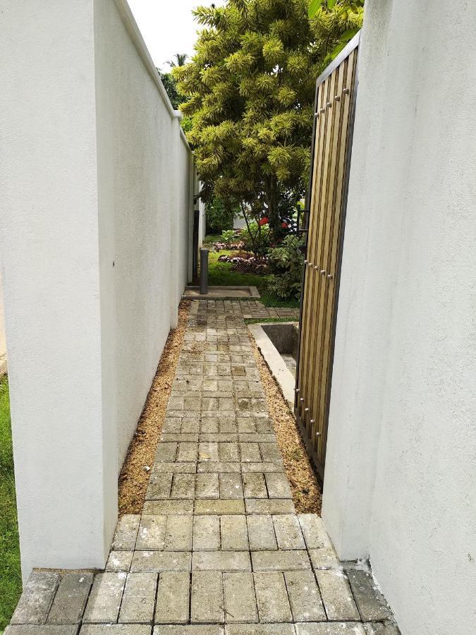 אונה ואטונה Villa Green White מראה חיצוני תמונה